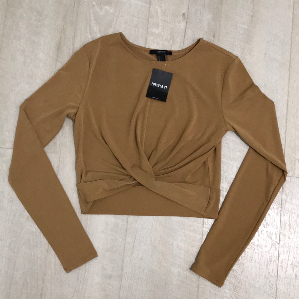 NWT Forever 21 crop long sleeve